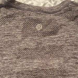 Men's lululemon long sleeve tech shirt
